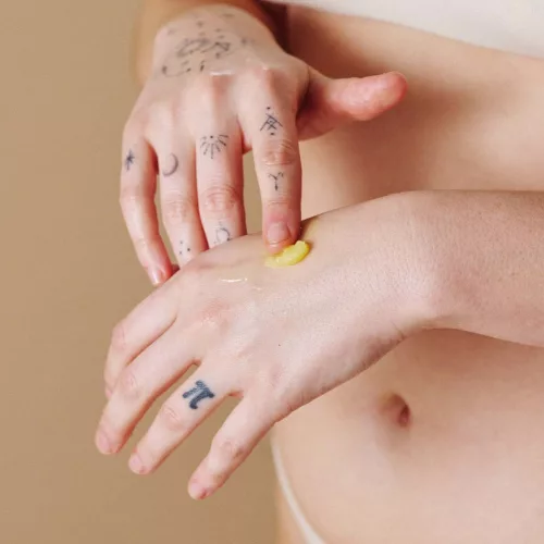 VULVA BALM SOOTHING MOISTURIZER