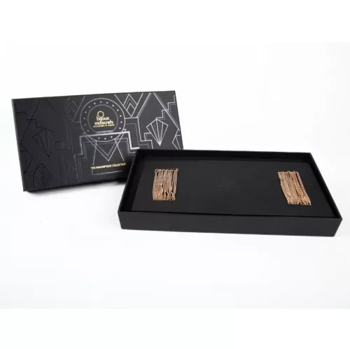 Bijoux – elegáns fém lánc ékszer az arany deréknak