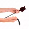 KINK – Érzéki tollas csiklandozó 36 cm hosszú