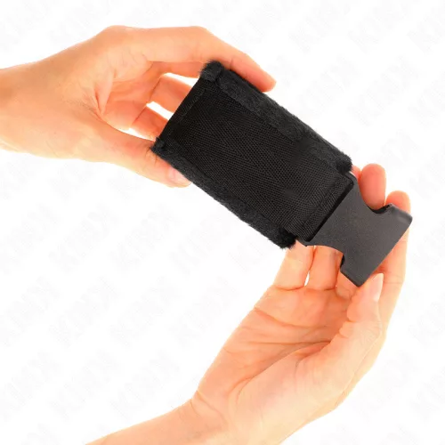 KINK – állítható nylon csuklókötöző piros-fekete 25-35 cm