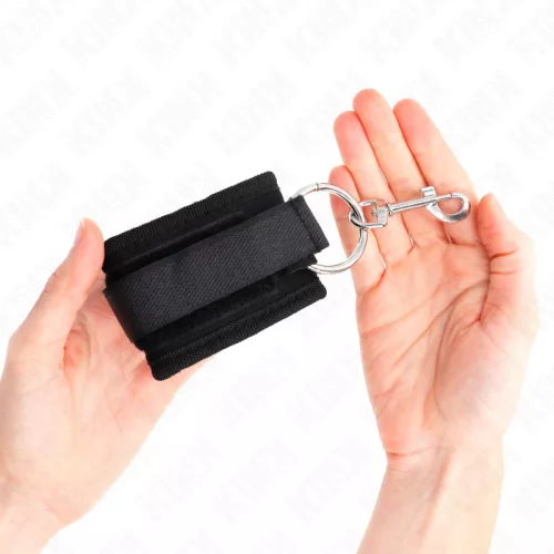 KINK – állítható csuklószorítók felnőtt élvezetekhez